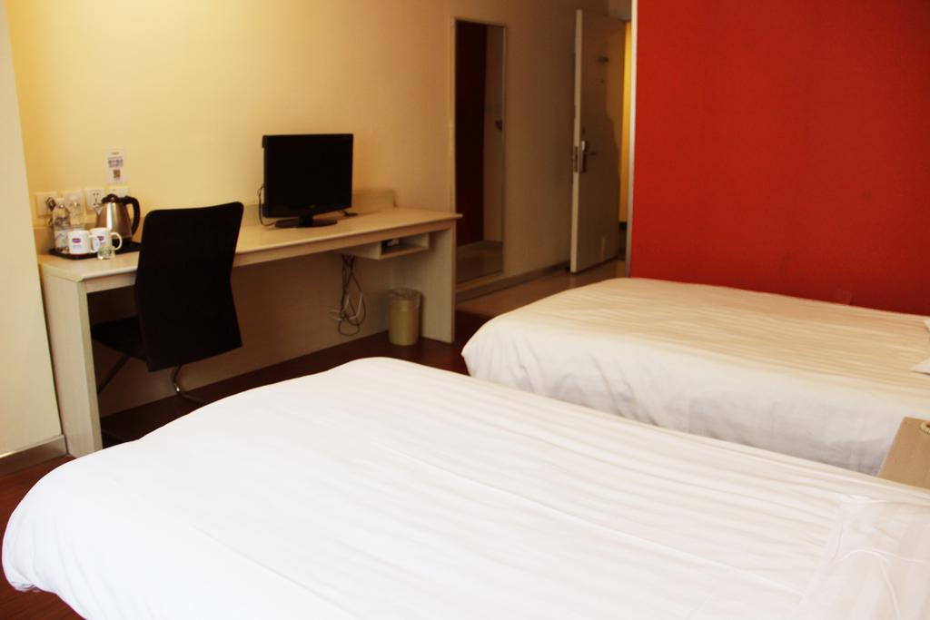 Hanting Hotel Shanghai South Railway Station Luoxiang Road Branch Zimmer foto