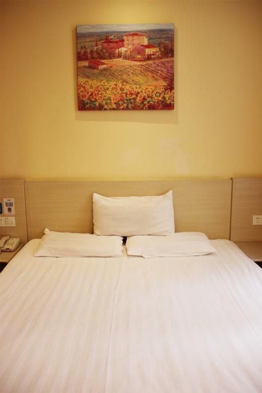 Hanting Hotel Shanghai South Railway Station Luoxiang Road Branch Exterior foto